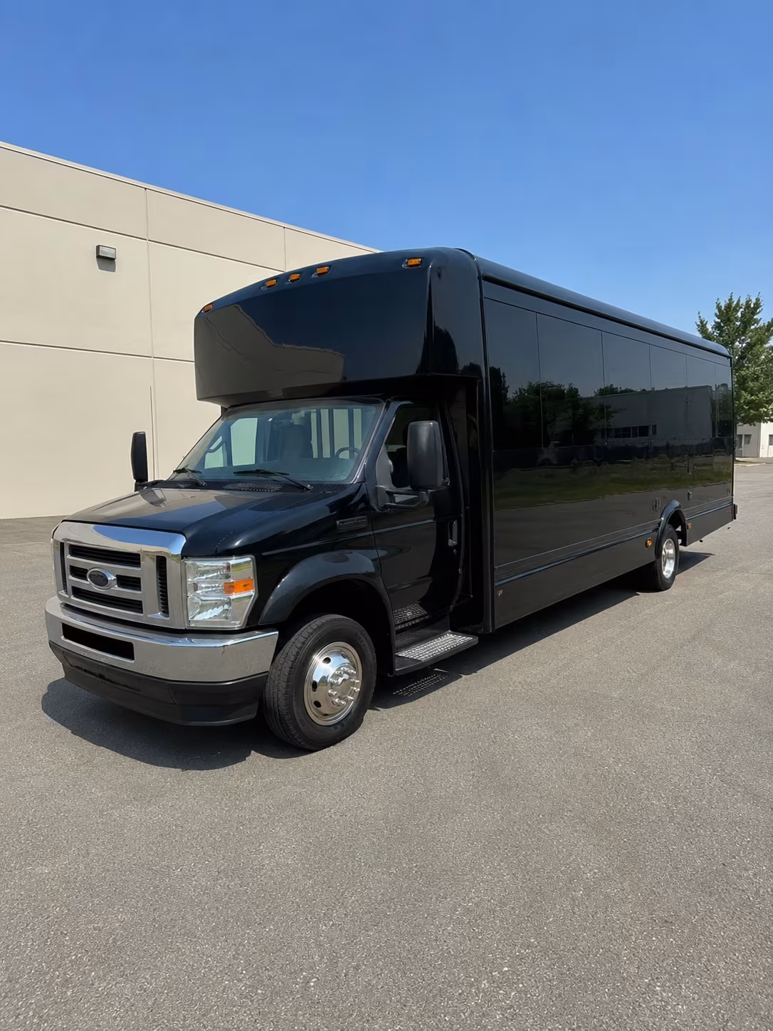 Brownsville Birthday, Sweet 16, & Quinceañera Transportation party bus exterior